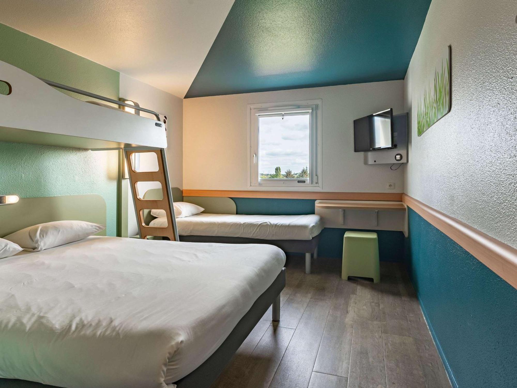 Ibis Budget Marne La Vallee Pontault Combault Exterior foto