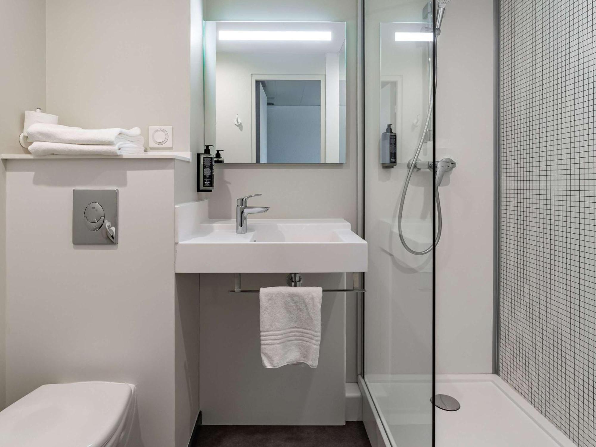 Ibis Budget Marne La Vallee Pontault Combault Exterior foto