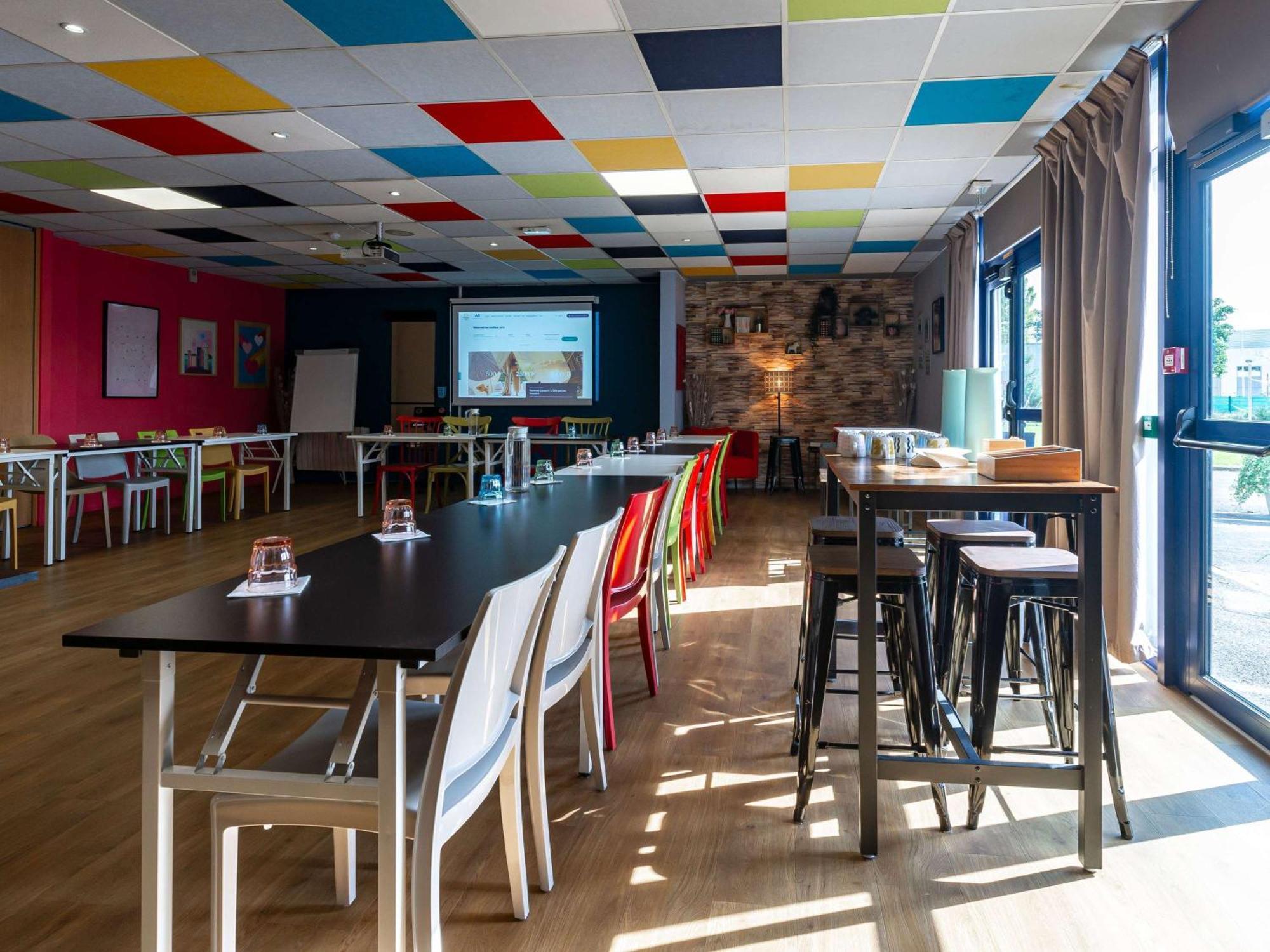 Ibis Budget Marne La Vallee Pontault Combault Exterior foto