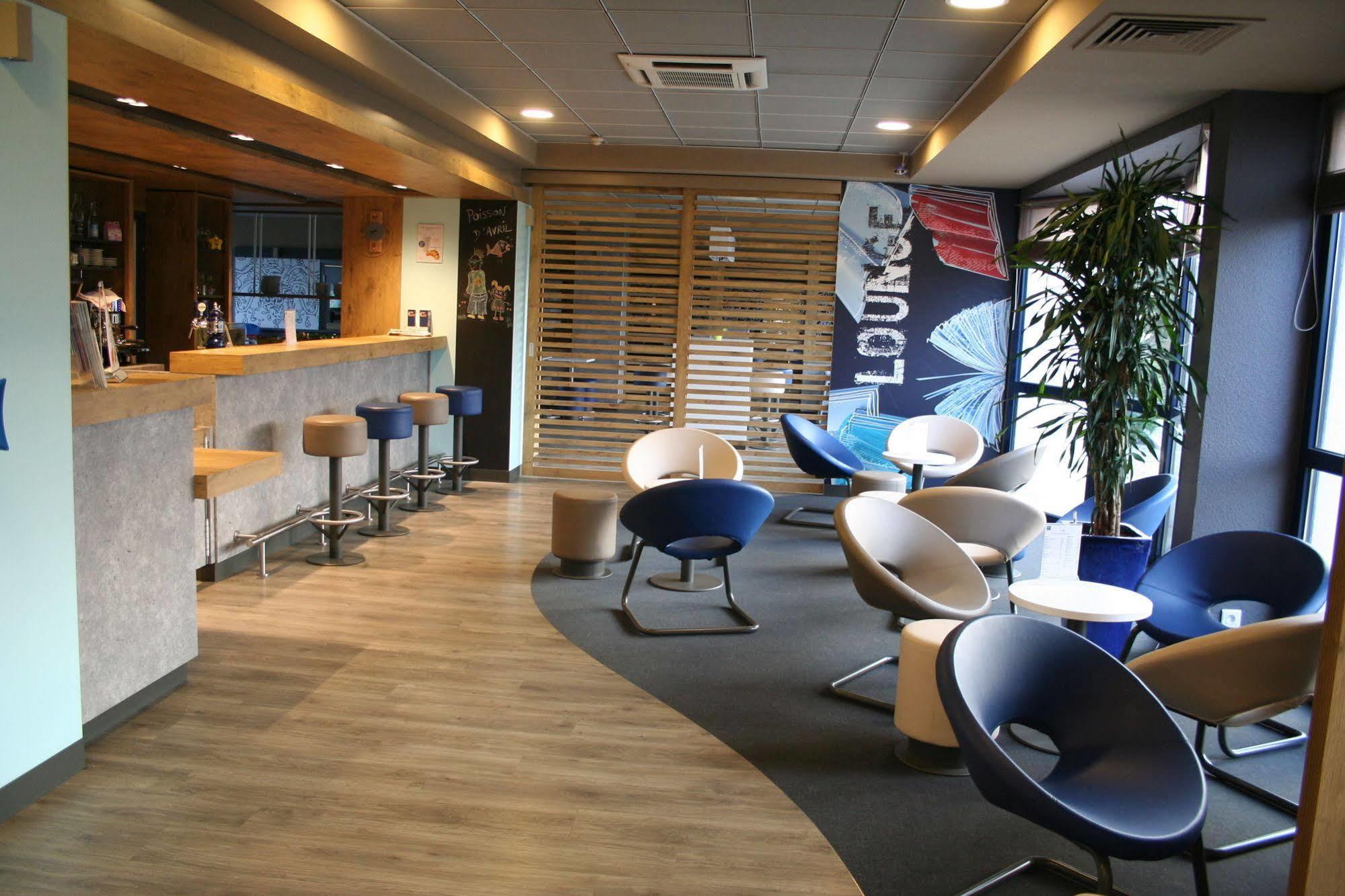 Ibis Budget Marne La Vallee Pontault Combault Exterior foto